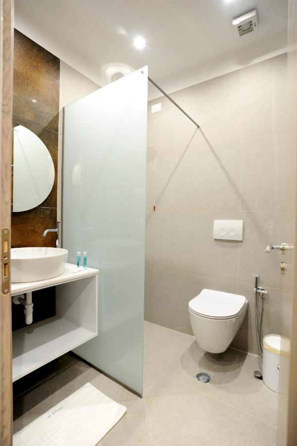 Afrodite Suites ซารานเดอ ภายนอก รูปภาพ