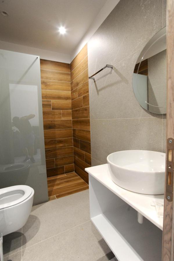 Afrodite Suites ซารานเดอ ภายนอก รูปภาพ